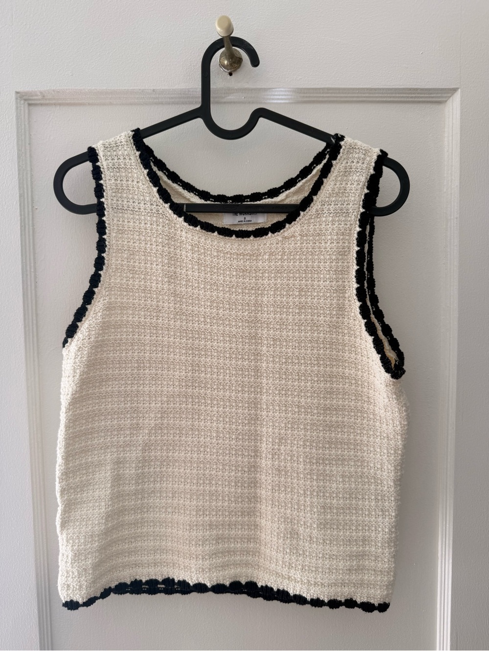 Cream Knit Tank Top with Black Trim - Classic Sleeveless Style